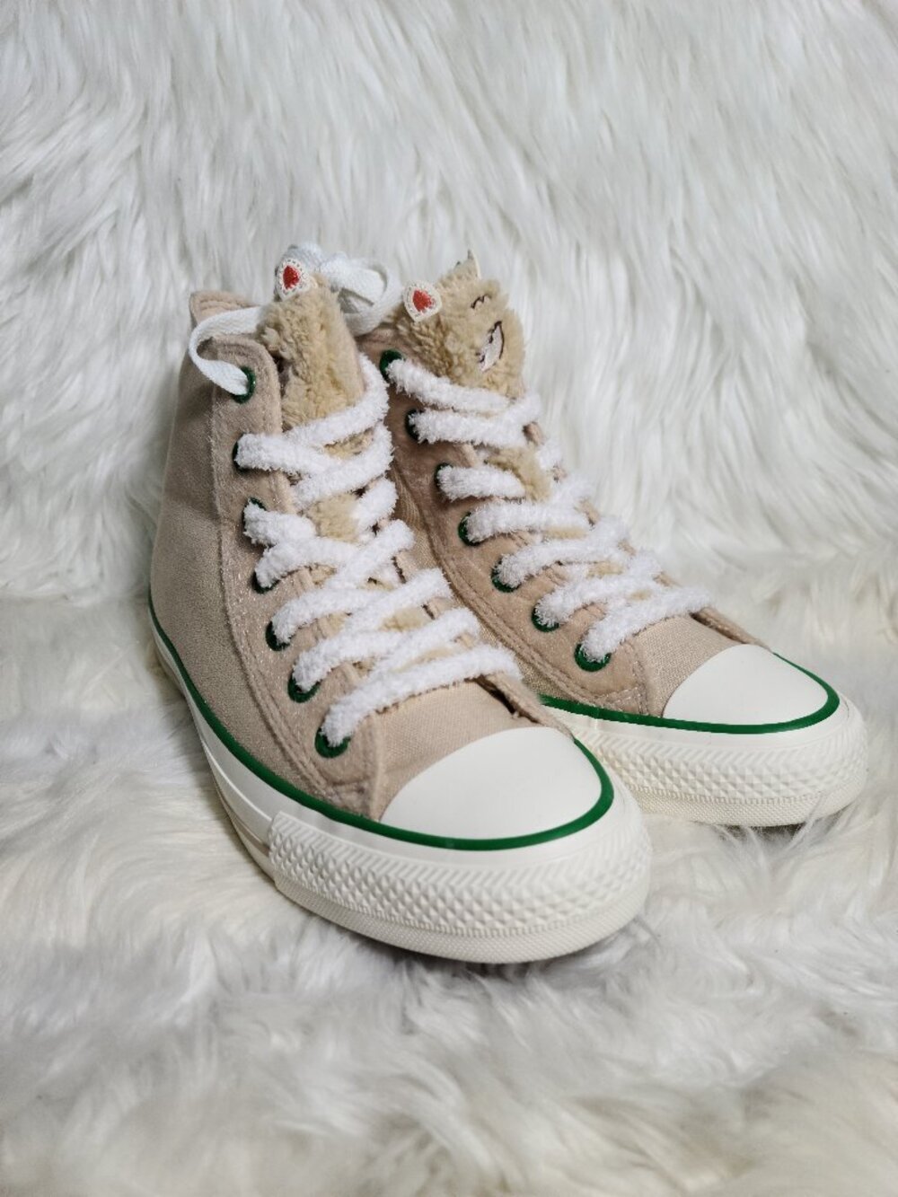 Converse Chuck Taylor All Star High Top Beige 7 Women / 5 Men NEW